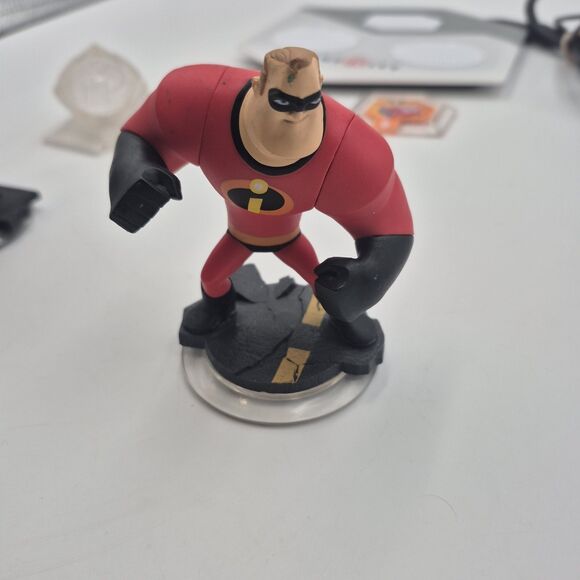 Disney Infinity - Nintendo Wii - 2 Characters - 1 Power Disc - Crystal - Portal - Picture 4 of 8